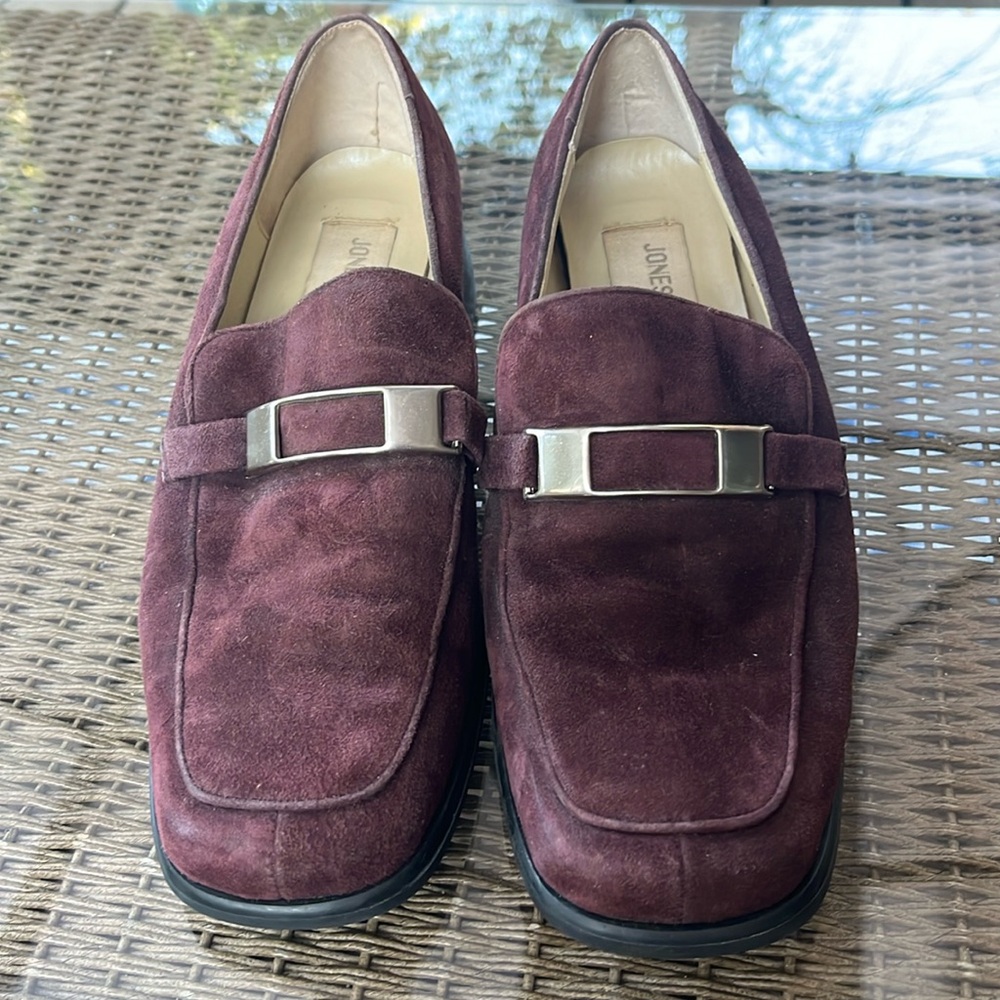 Leather  loafers moccasins in plum color size 7 1/2